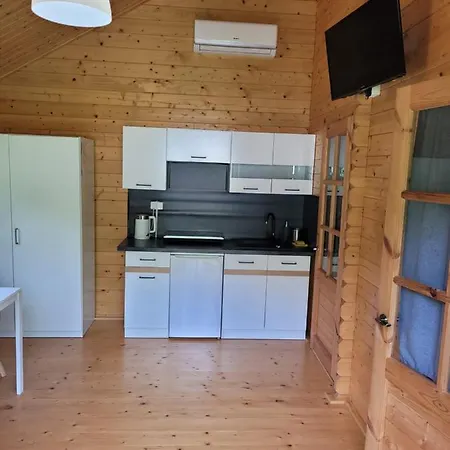 Domki I Pokoje Linda Zator Exterior photo